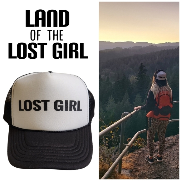 Land of the Lost Girl NWT Simple Black & White Lost Girl Trucker Hat One Size - Picture 1 of 9